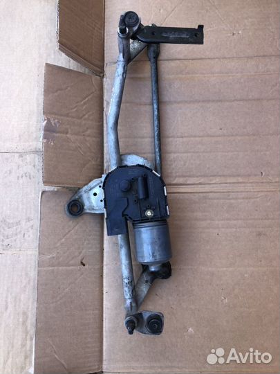 Трапеция дворников на Фольксваген пассат Б6