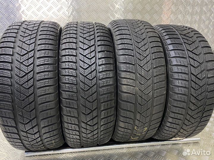 Pirelli Winter Sottozero 3 205/50 R17 93V