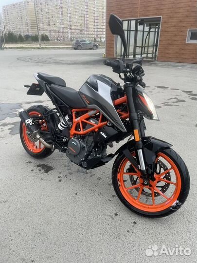 KTM duke 390