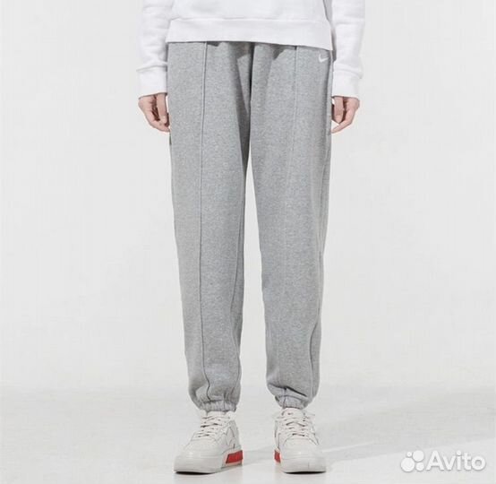 Спортивные штаны Nike