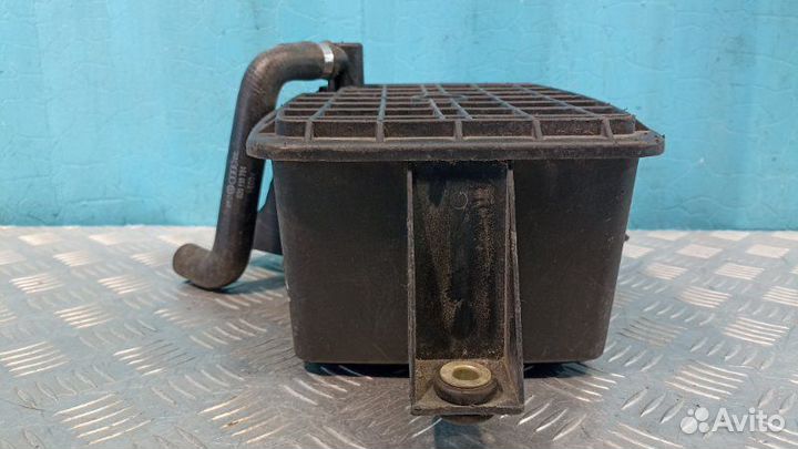 Абсорбер топливного бака Volkswagen Passat B5