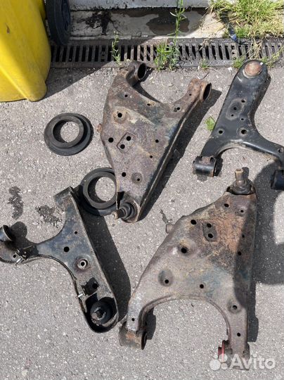 Комплект рычагов задних patol y62