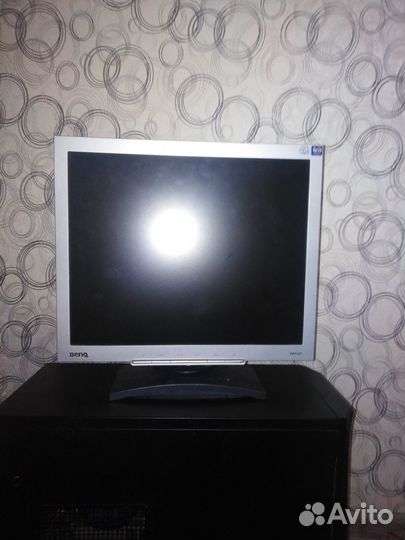 Продам 2 монитора