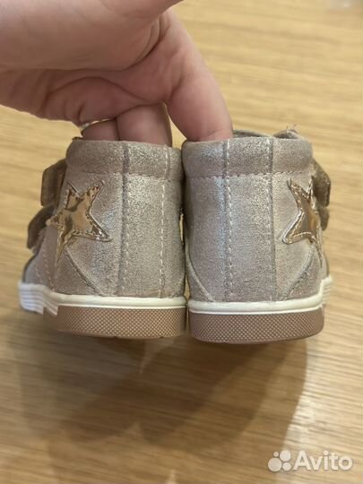 Ботинки демисезонные для девочки 19 Котофей