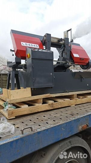 Автоматический ленточнопильный станок по металлу