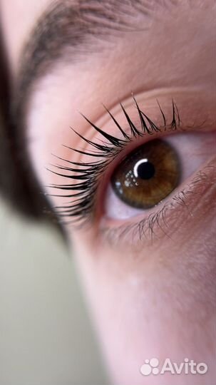 Ламинирование ресниц и бровей