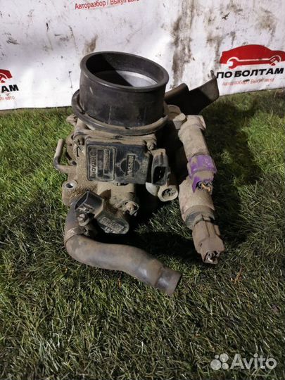 Дроссельная заслонка Nissan Primera 1994