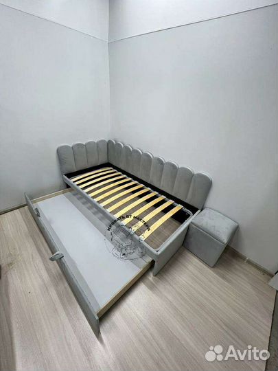 Детская кровать с мягкими бортиками