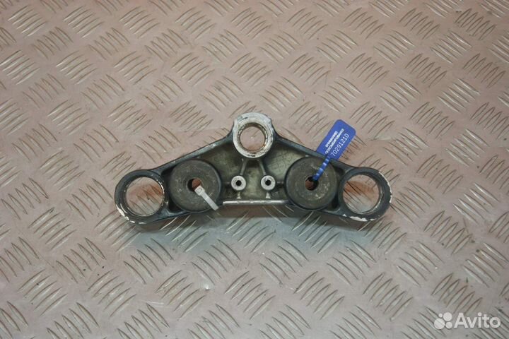 Траверса верхняя Suzuki VS750 Intruder