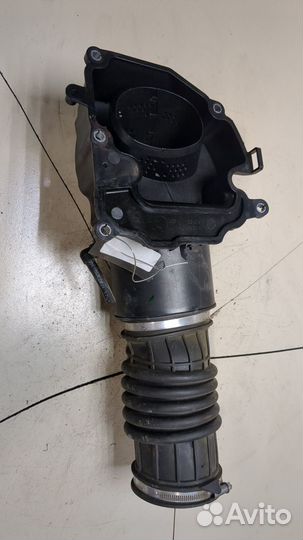 Патрубок воздушного фильтра Volvo S90, 2018