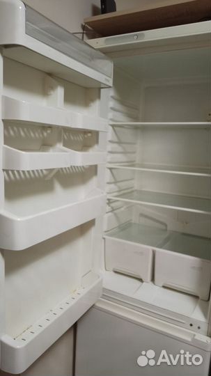 Холодильник бу stinol