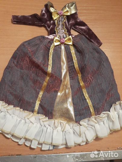 Платья для кукол