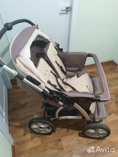 Прогулочная коляска для двойни