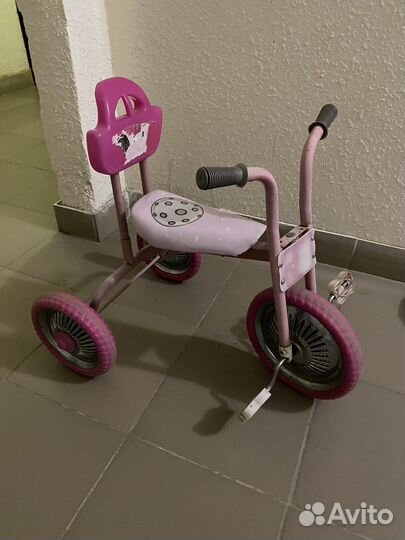 Детский трехколесный велосипед