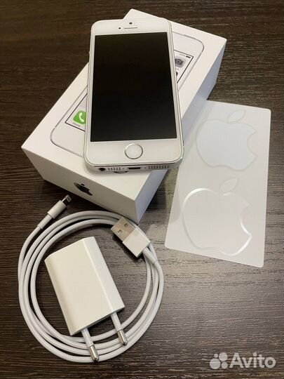 Телефон iPhone 5s