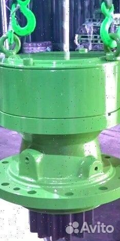 Robex 2900 LC-3 Редуктор поворота R210-7