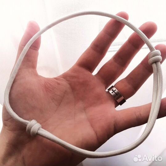 Шнурок из паракорда