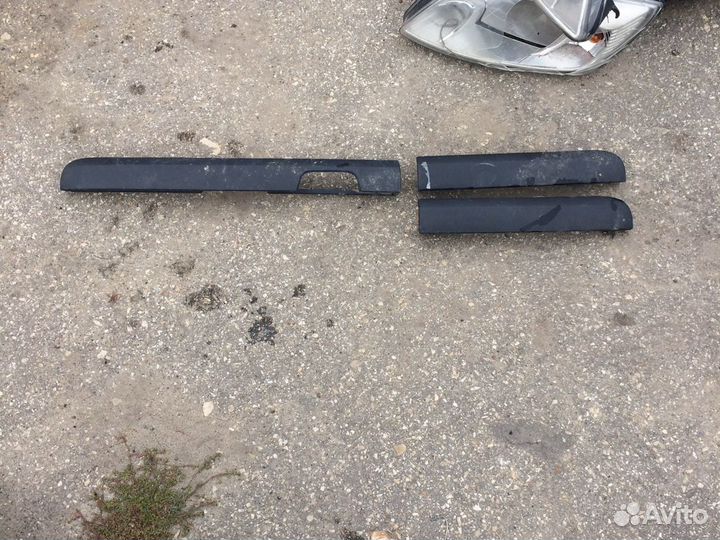 Молдинг накладка двери багажника largus цена за шт