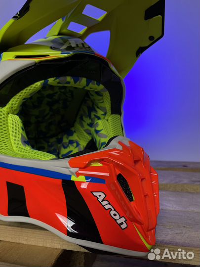 Внедорожный шлем Airoh Twist 2.0 Frame