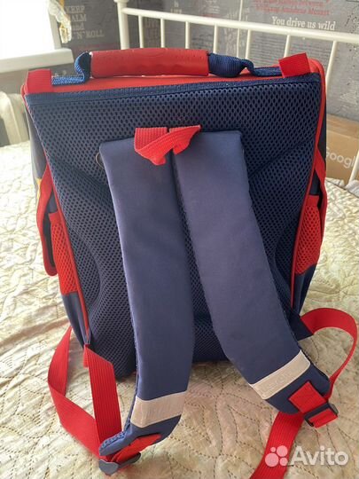 Школьный рюкзак