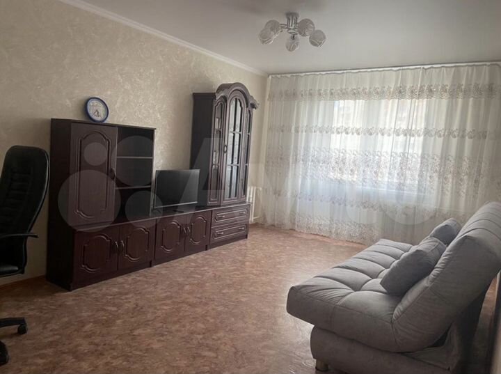 2-к. квартира, 54 м², 4/9 эт.