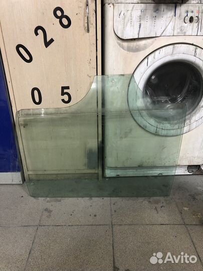 Заднее левое окно VW B5