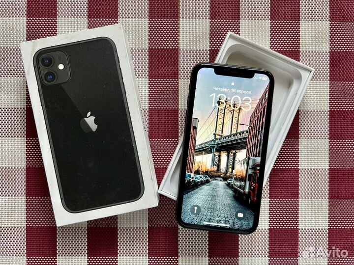 iPhone 11, 64 ГБ