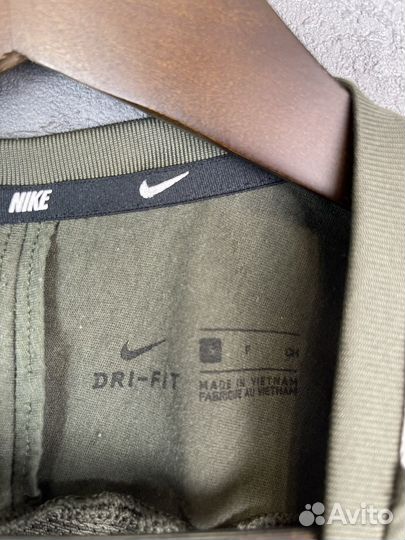 Футболка Nike размер S оригинал