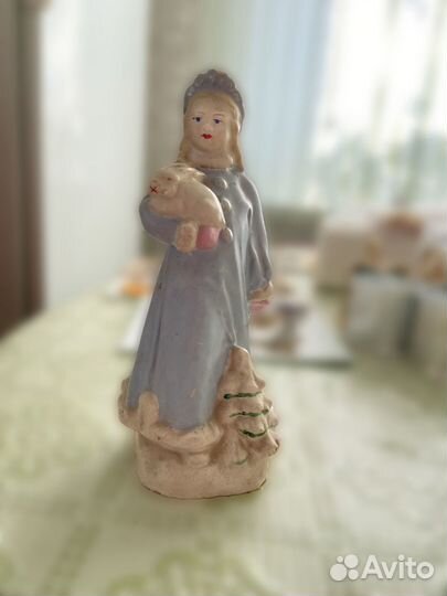 Статуэтка снегурочка