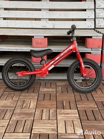 Беговел надувные колеса