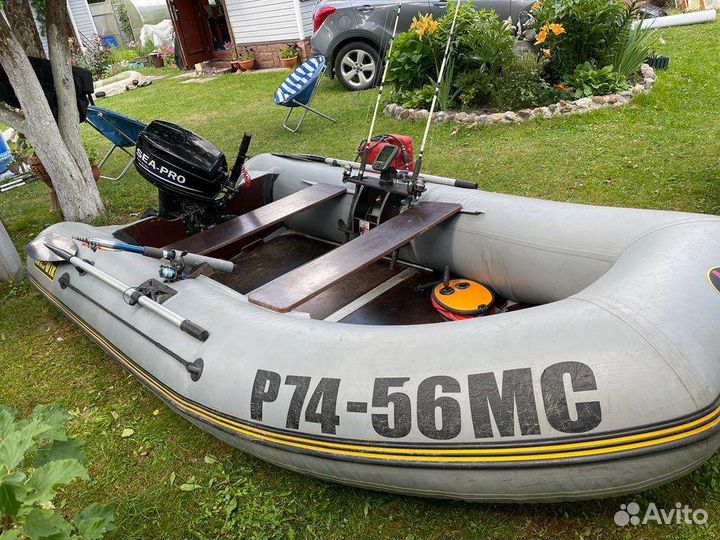 Продам лодку с мотором