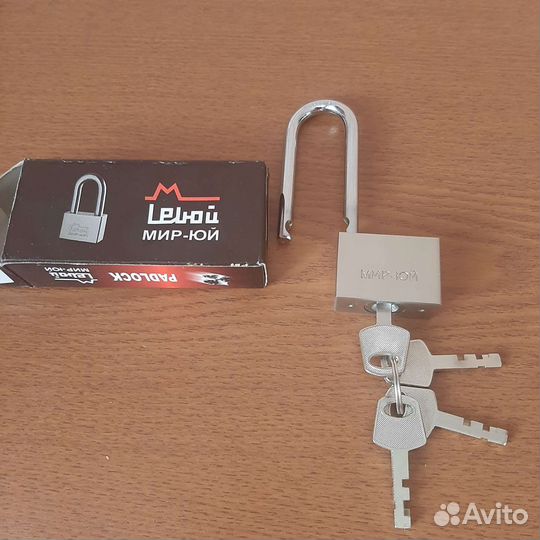 Замок накладной,цилиндровый