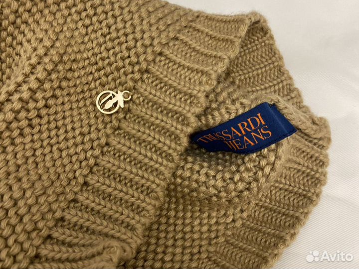 Шапка Trussardi