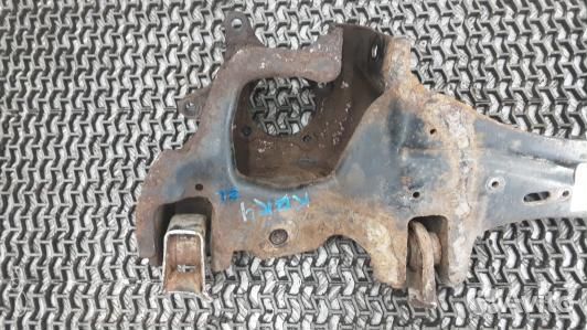 Рычаг задний peugeot 3008 (ZKR04LW02)