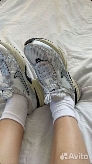 Кроссовки nike v2k run runtekk