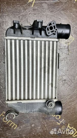 Интеркулер левый Audi A4 B6 8E 1983