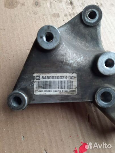 Кронштейн опоры двс Ларгус