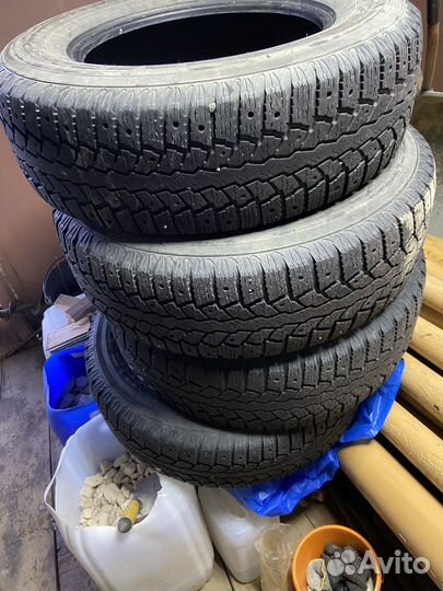 Maxxis MA-SUV Presa Spike 225/70 R16