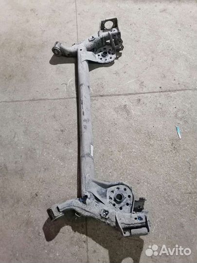 Задняя балка