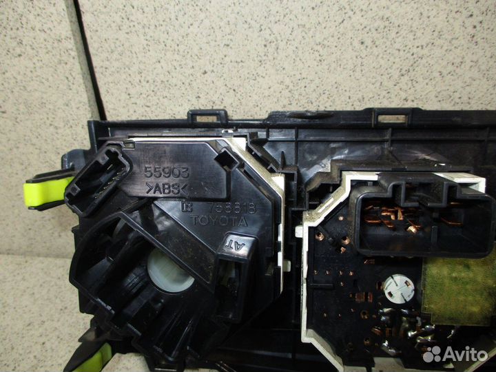 Блок управления отопителем Toyota Corolla (E150)