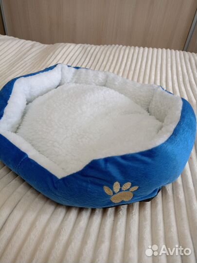Лежанка для собак и кошек новая