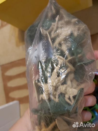 Игрушки маленькие