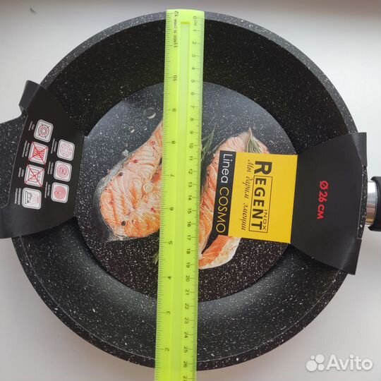 Новая сковорода Regent Inox 26 см с крышкой