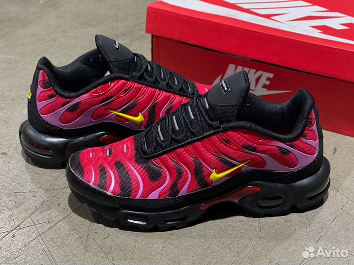 Nike Air Max Plus Supreme