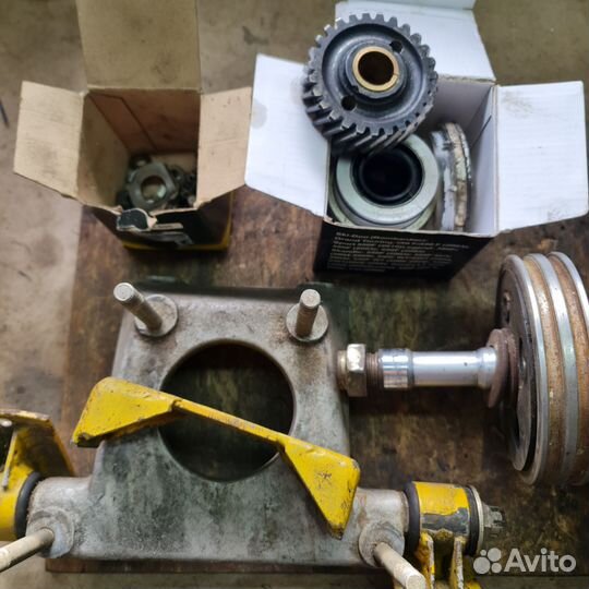 Редуктор двигателя рмз 640, шестеренчатый