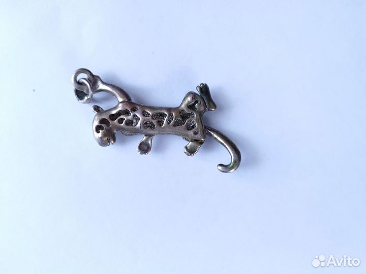 Винтажный кулон леопард