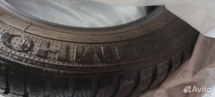 Kumho I'Zen KW23 165/60 R14