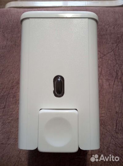 Дозатор для жидкого мыла