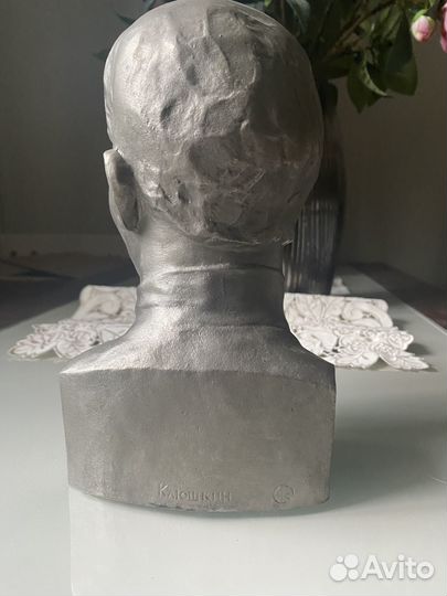 Бюст Ф.Дзержинского, автор Клюшкин