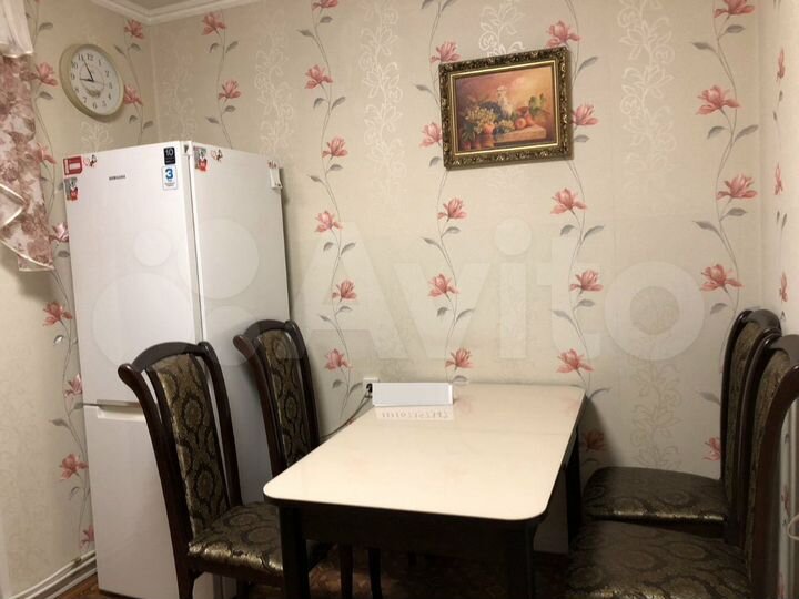 2-к. квартира, 57 м², 2/5 эт.